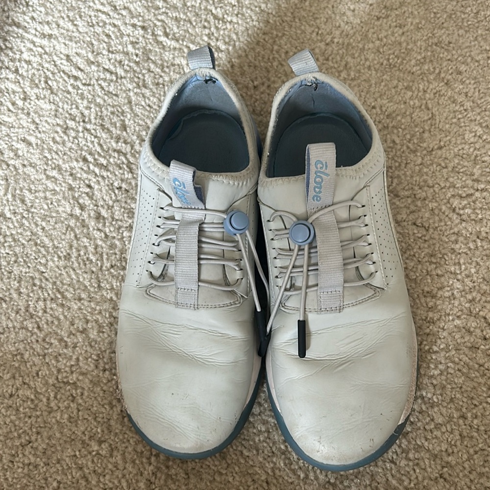cloves healthcare shoes